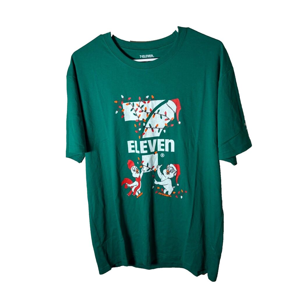 7 Eleven T-Shirt Adult Large Green Christmas Short Sleeve Chicken Crew
